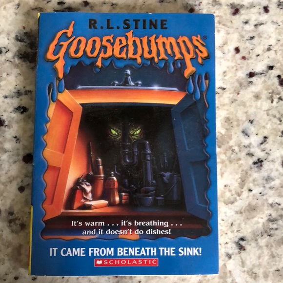 Scholastic Other - T, K. Stine Goosebumps Soft Cover Books Set of 2